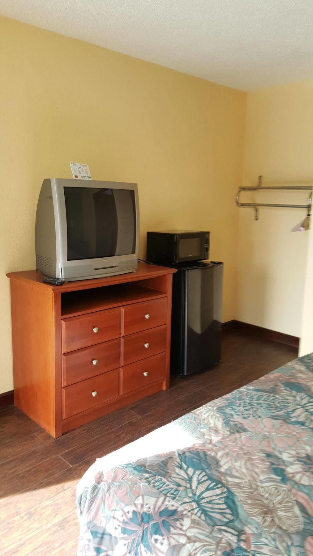Western Inn Юнион-Сити Экстерьер фото